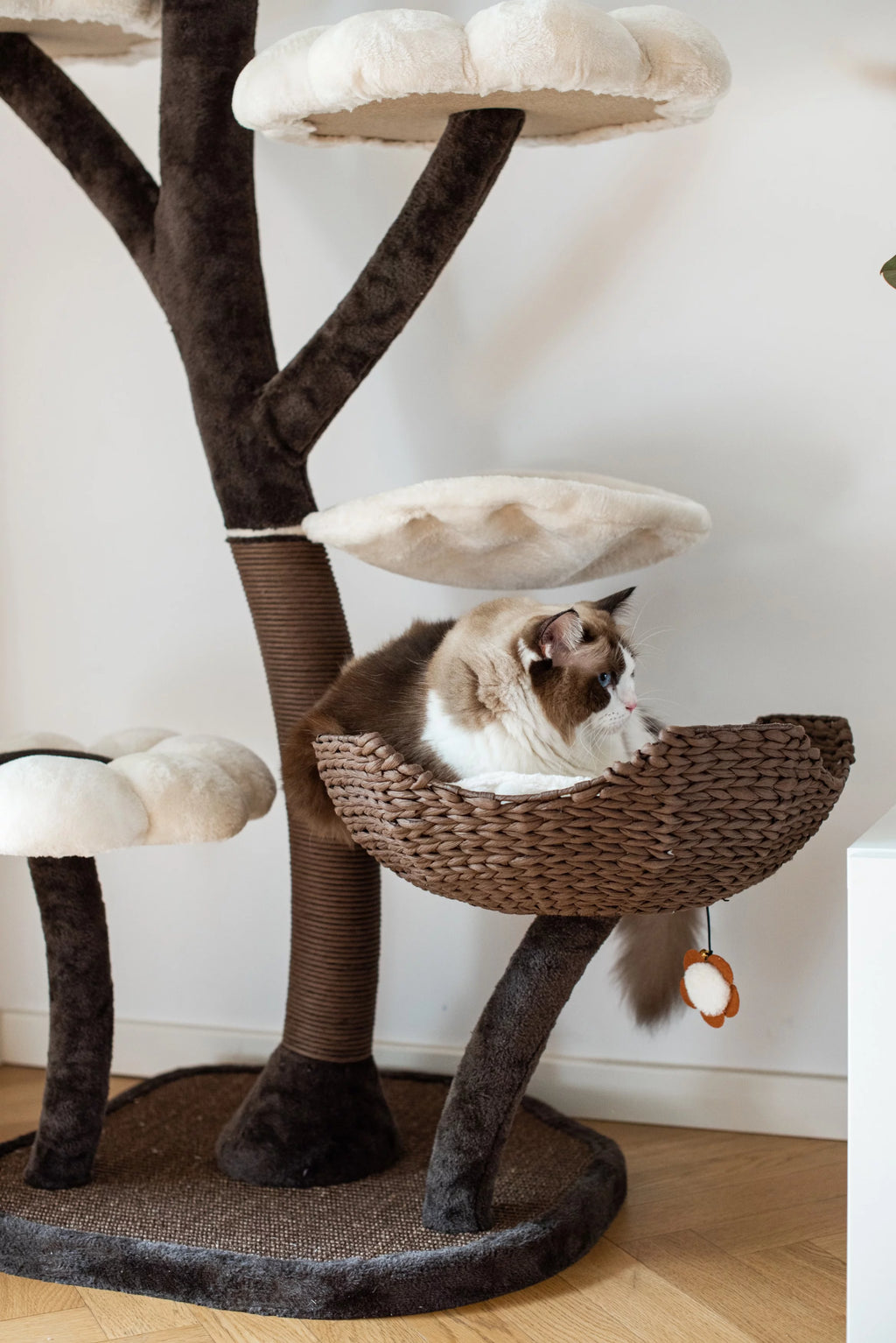 Natural Blossom Flower Woven Tree Branches Large Cat Tree 6-Level Cat Tower with Hammock Foam-Padded Perches Basket U436187
