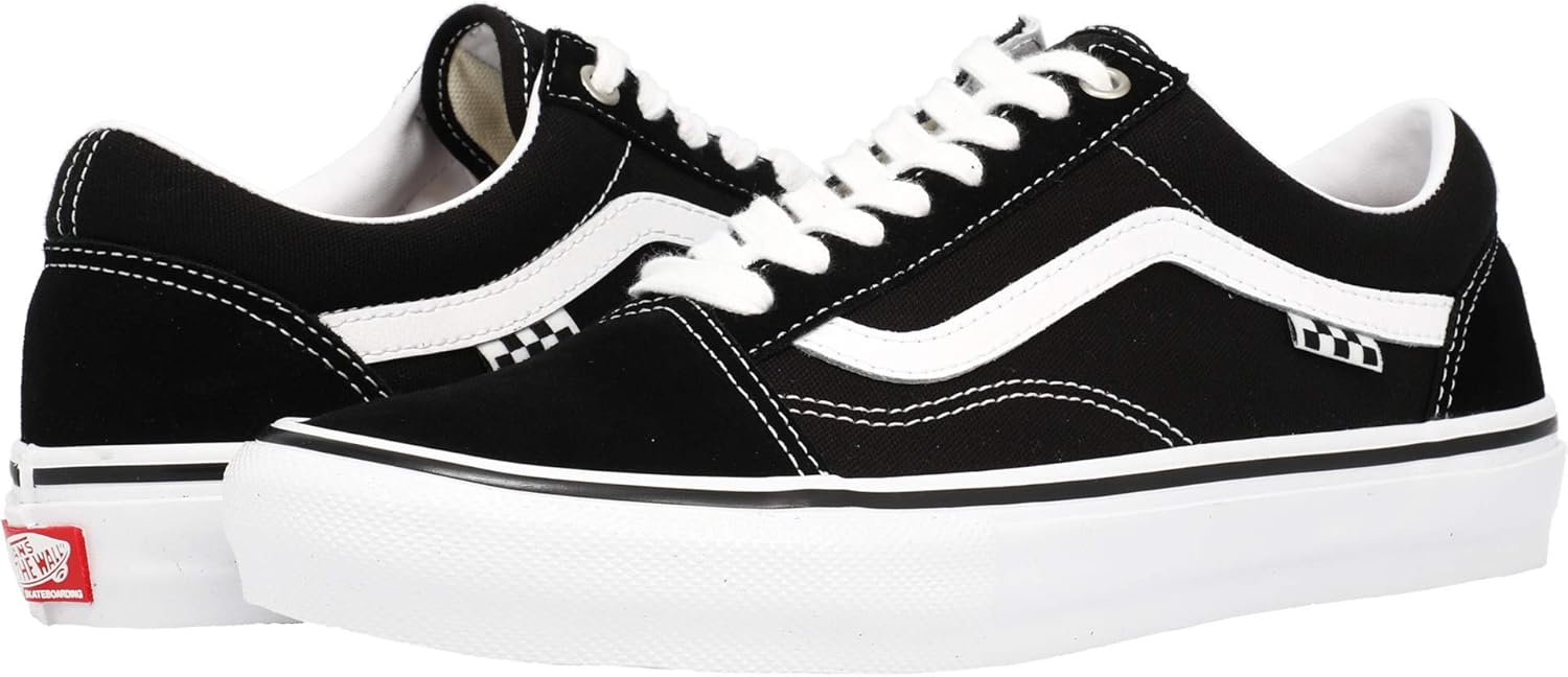 Black/White Skate Sneaker, Size 8.5 Y105
