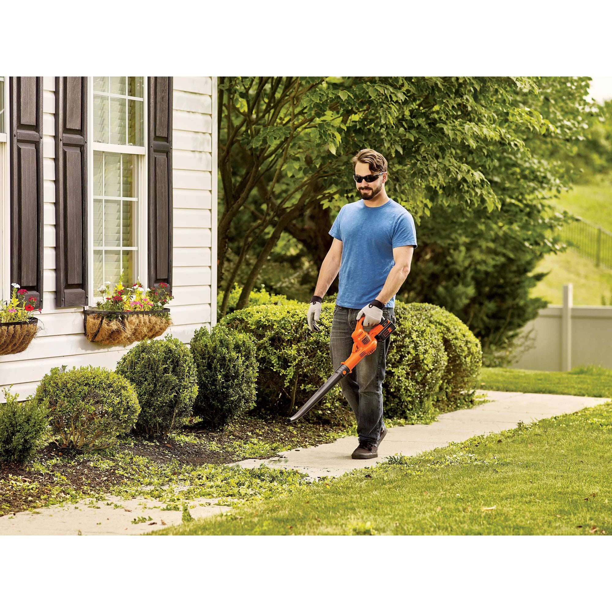 40V MAX Lithium Cordless Sweeper O23827