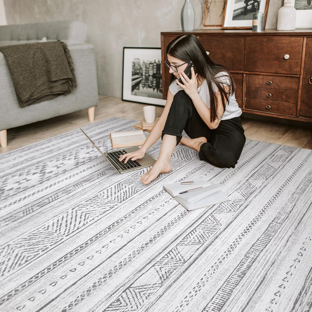 Cream Grey Washable Geometric Area Rug Q76251