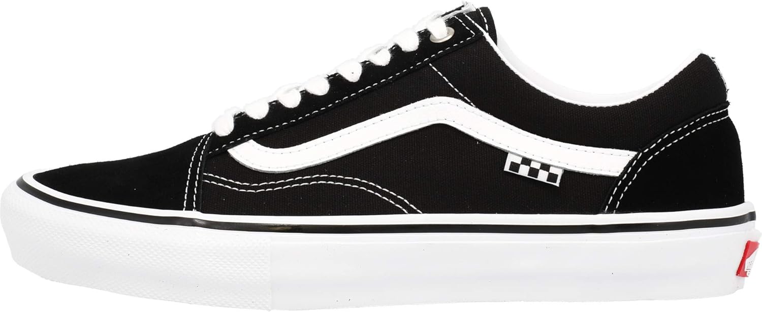Black/White Skate Sneaker, Size 8.5 Y105