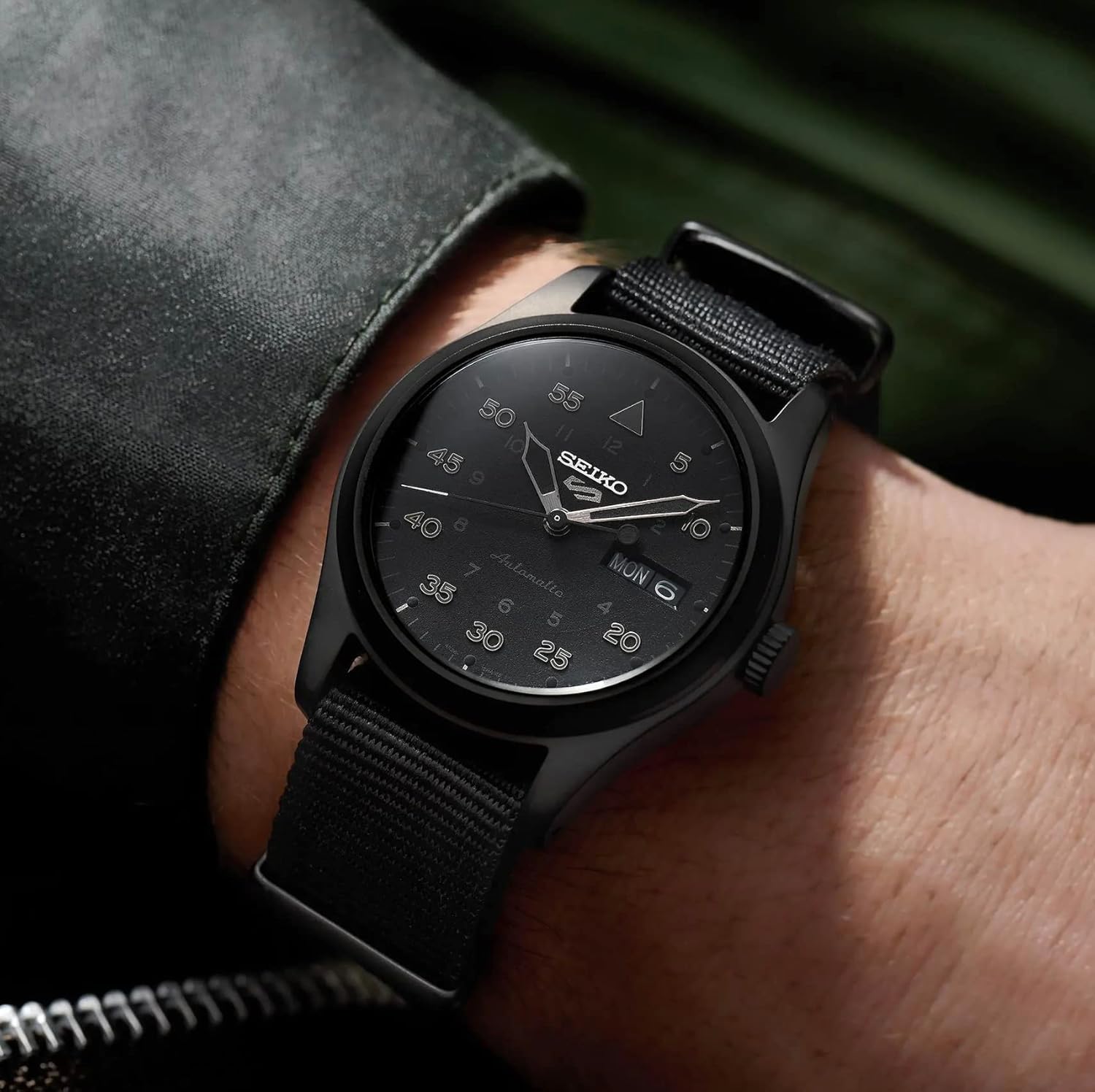 Black Dial Automatic Men's Watch X62552
