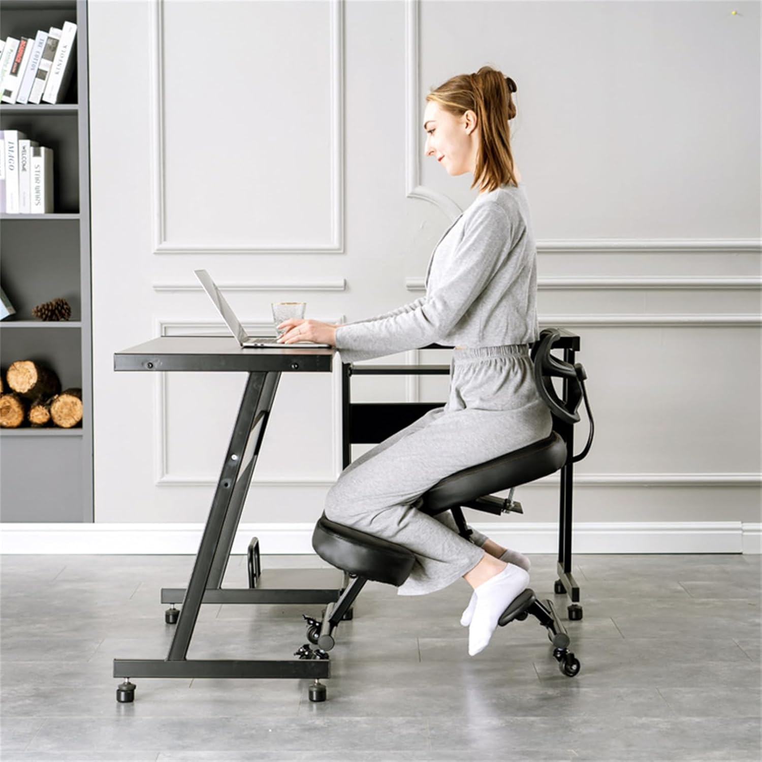 Black Ergonomic Kneeling Chair with Backrest B701