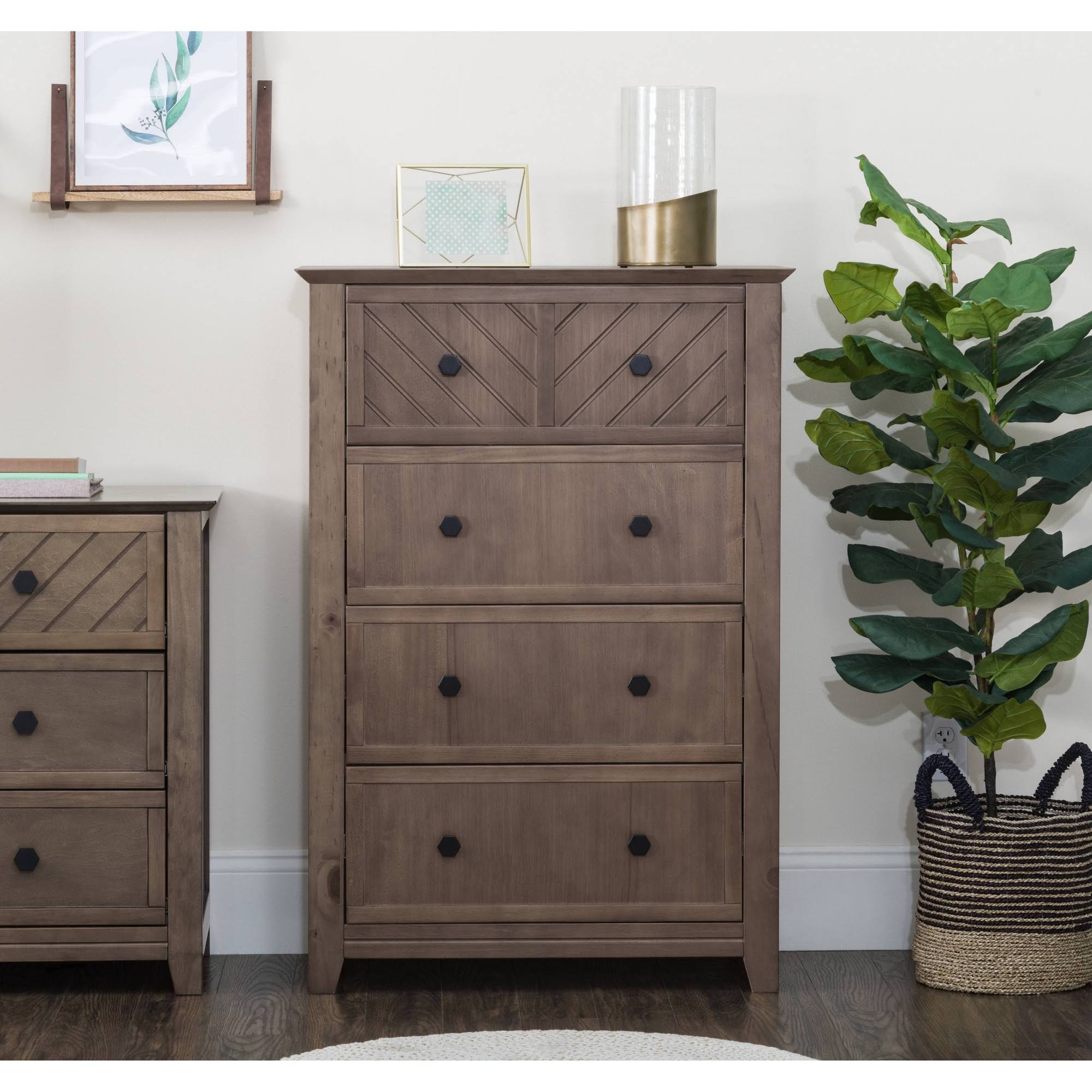 4-Drawer Chest H96527