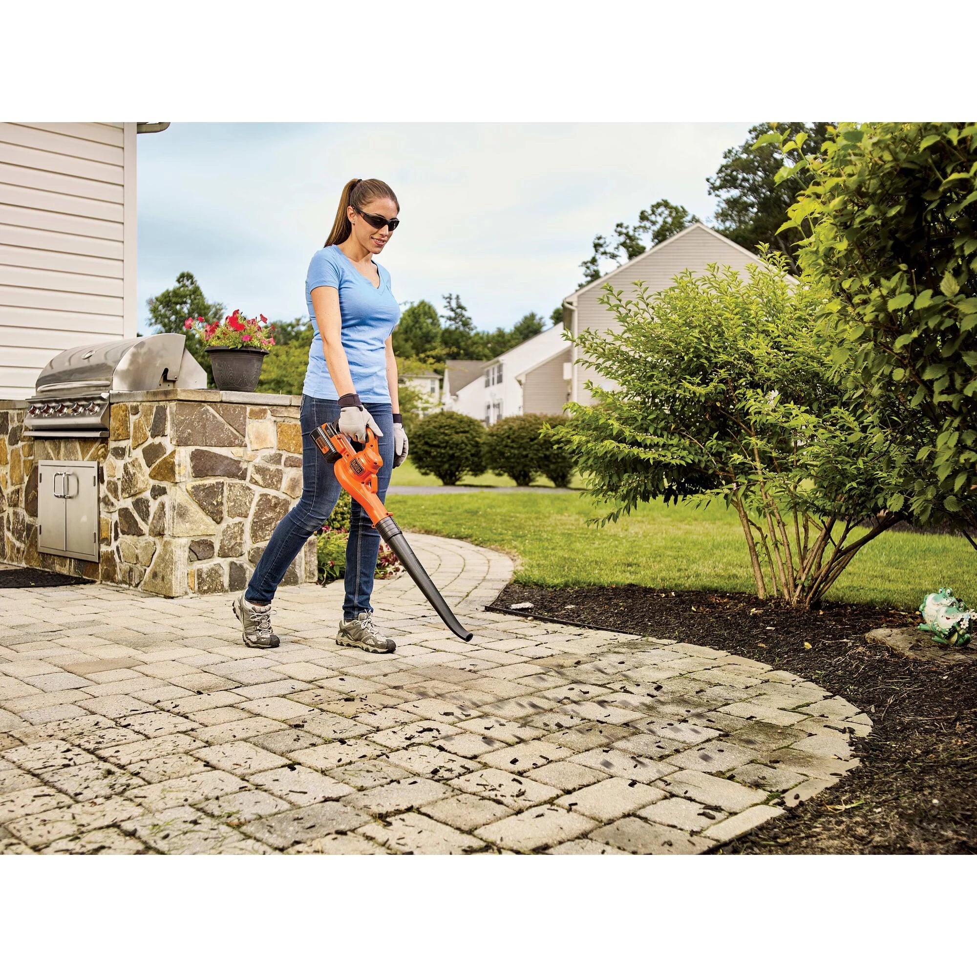 40V MAX Lithium Cordless Sweeper O23827