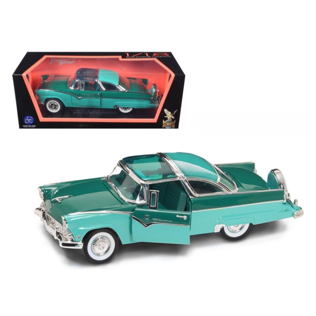 Green 1/18 Diecast Model Car S350975