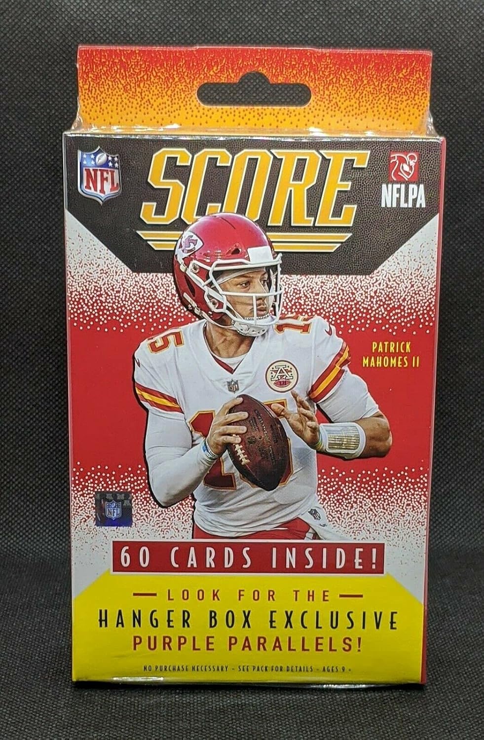 60 Cards Football Hanger Box Y21335