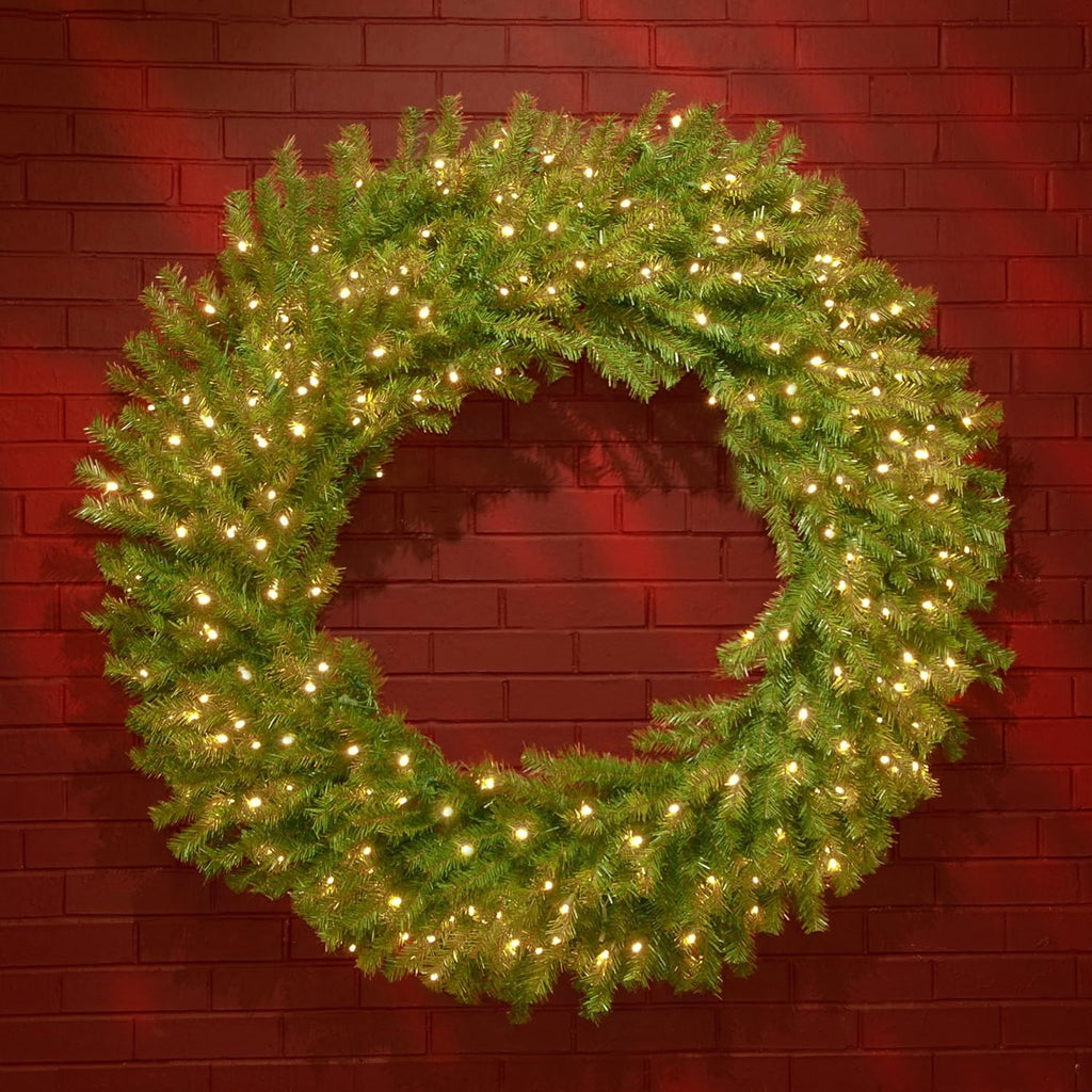 Pre-Lit Artificial Christmas Wreath, Green, 48 Inches E60144