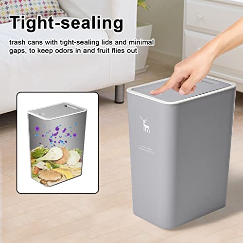 2 Pack 4 Gallons Plastic Trash Can with Lid G303021