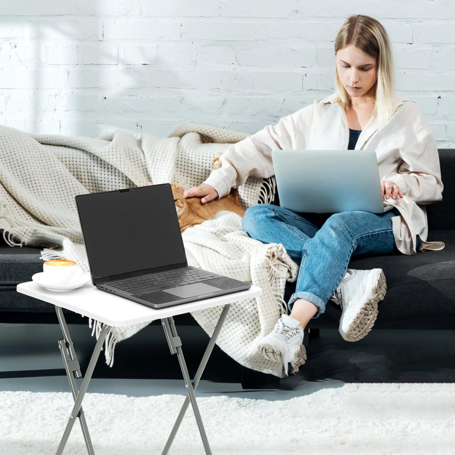 Set of 4 White Folding TV Tray Tables T743