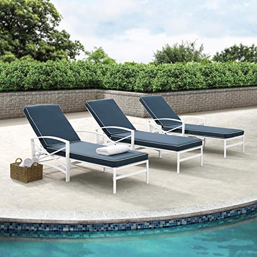 White Metal Chaise Lounge with Grey Cushions Z155409