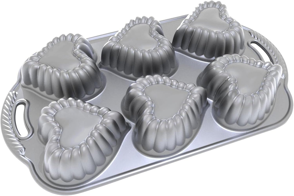 Metallic Heart Cakelet Pan K673092